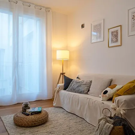 Apartment Maison Blanche: Elegante Con Parcheggio Privato