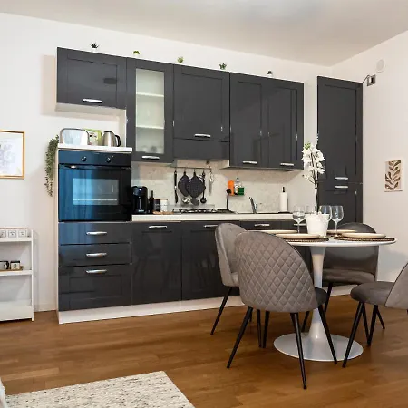 Maison Blanche: Elegante Con Parcheggio Privato *